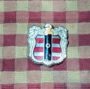 1942?~1952? DODGE CORONET/MEADOWBROOK/WAYFARER GRILLE/HOOD BADGE - Picture 1 of 3