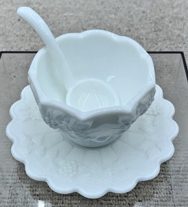 Vintage Westmoreland Milk Glass Paneled Grape Condiment Bowl Saucer & Spoon - Picture 1 of 5