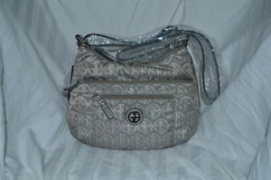GIANI BERNINI Circle Signature LUREX Vinyl Hobo SILVER/SILVER MSRP $99.50 - NIP - Picture 1 of 4