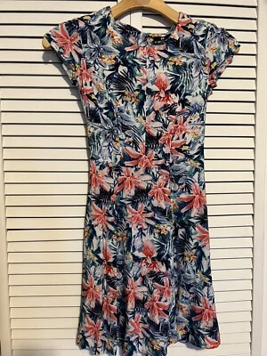 H&M women’s Size Small Dress Floral Fit & Flare Swing Short Sleeve A Line Skater - Image 1 of 4