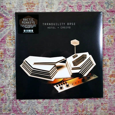 Arctic Monkeys ‎Tranquility Base Hotel Domino 2LP WIGLP339XM Deluxe Silver Vinyl - Image 1 of 3
