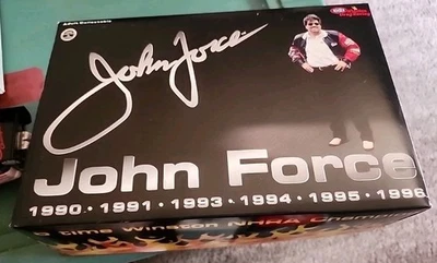 JOHN FORCE 1997 CASTROL GTX 1/24 MAC HERRAMIENTAS COCHE DIVERTIDO  Foto 1 de 4