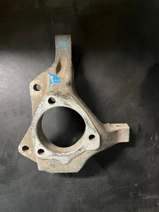 Driver Front Spindle/Knuckle Light Duty Brake Opt JB9 Fits 01-05 IMPALA 570923 - Picture 1 of 4