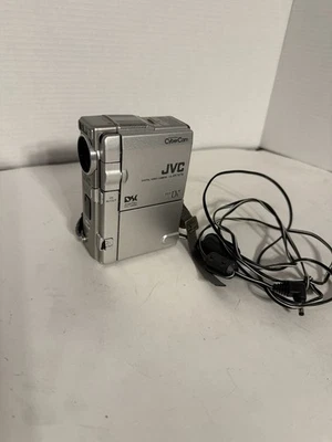 JVC GR-DVM90U Mini DV Camcorder Digital Video Camera UNTESTED - Image 1 of 4
