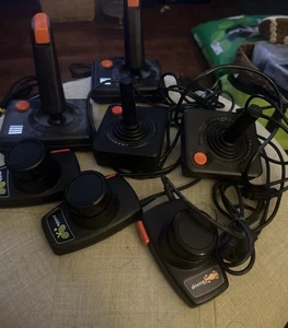 Lote de 6 controladores de videojuegos joystick vintage Atari 2600 Gemini - Imagen 1 de 6