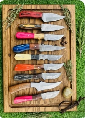 СДЕЛАННЫЙ НА ЗАКАЗ ВРУЧНУЮ ОХОТНИЧИЙ НАБОР ИЗ ДАМАССКОЙ СТАЛИ | Ножи Skinner AXE 10 ПОРЦИЙ ЛОТ - Изображение 1 из 4