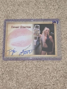 Tiffany Stratton Signed Kiss Card Wrestler WWE Collectors Expo Champion #507 - Picture 1 of 2