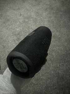 JBL Charge 5 altoparlante con cavo - Foto 1 di 6