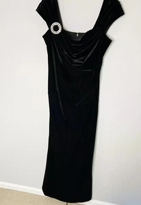 TADASHI SHOJI Black Velvet GOWN Rhinestone Accent Sz L Evening Gown Fully Lined - Picture 1 of 7