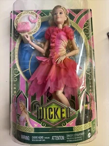 🏆 SAMMLERSTÜCK Mattel Wicked Movie Glinda Modepuppe URL FEHLDRUCK wicked.com - Bild 1 von 4