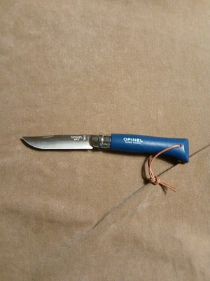 ¡NUEVO! Hoja de acero inoxidable Opinel No.8 con mango azul profundo + cordón, ultrafina Foto 1 de 4