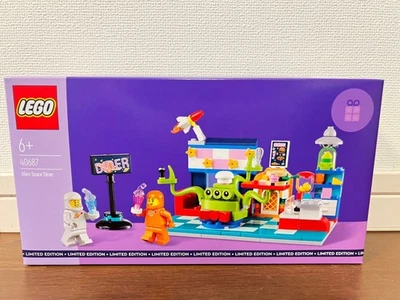 Lego 40687 Alien Space Diner Limited Edition 239 pcs for ages 6+ New in Box - Image 1 of 4