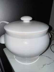 Sopa blanca y tapa SECLA Portugal - con cucharón - Imagen 1 de 2