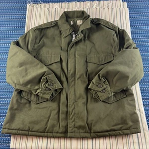 Giacca vintage M-52 uomo XL verde trapuntata stile militare field coat outdoor usata in ottime condizioni - Foto 1 di 13