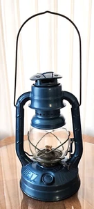Dietz BLUE Metal Clear Glass Kerosene Railroad Lantern LITTLE WIZARD NY USA - Picture 1 of 17