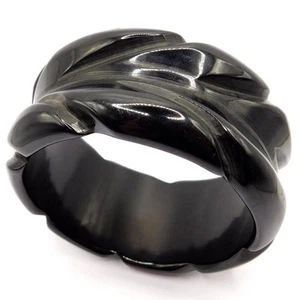 SUPER WIDE DRAMATIC CARVED BLACK BAKELITE BANGLE BRACELET - Picture 1 of 7