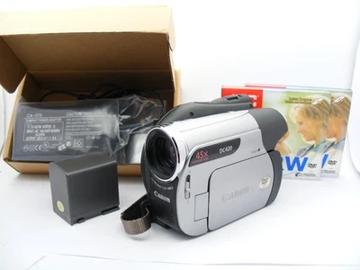 Canon Camcorder Video camera DC420 DVD-R DVD-R DL DVD-RW 45x Optical Zoom - Image 1 of 4