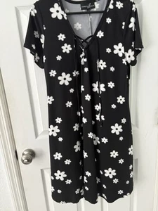 Vestido Lexington Avenue negro blanco cambio swing grande para mujer - Imagen 1 de 4