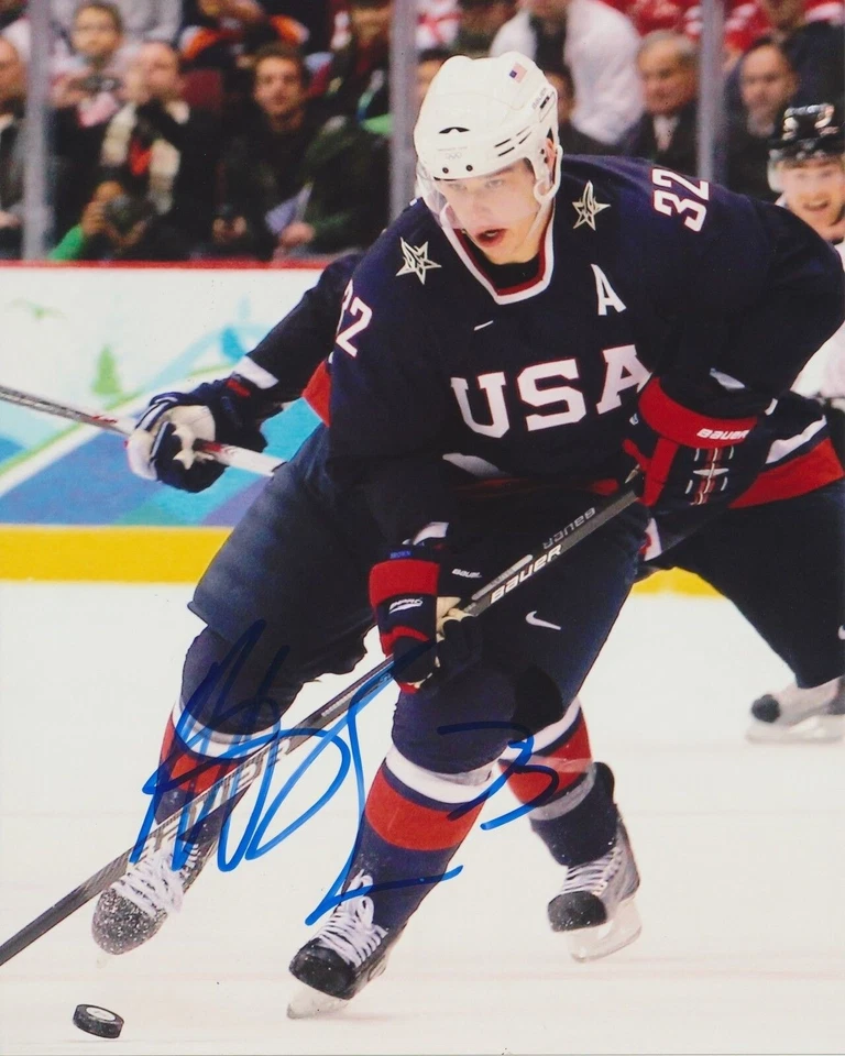 DUSTIN BROWN SIGNED TEAM USA 8X10 PHOTO - Imagem 1 de 1