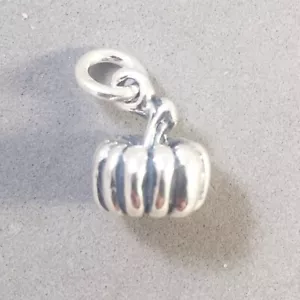 Ciondolo Charm Zucca 3D Argento Sterling .925 NUOVO 925 Halloween Veggi Food KT25 - Foto 1 di 4