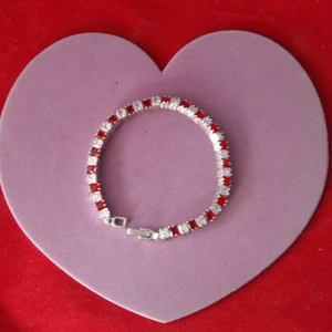 Beautiful Red Ruby Cubic Zirconia Square 18K White Gold Plated Bracelet 15 Gr. - Picture 1 of 10