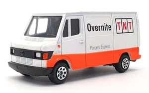 Corgi Appx 10 cm pressofuso lungo C576/9 - Mercedes Benz 270D Van TNT - Foto 1 di 5