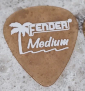 25 PÚAS DE GUITARRA FENDER - CALIFERIA TRANSPARENTE TIPO 351 EN ""ORO SHORELINE"" - MEDIANO - Imagen 1 de 4