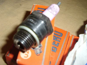 Zündkerze Beru M18 225-18 U2 DKW Auto Union Adler BMW NSU Zündapp Opel Ford Glas - Bild 1 von 3