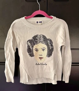 Girls Gap Star Wars White Sweater With Sequin Face Size 4-5 - Picture 1 of 2