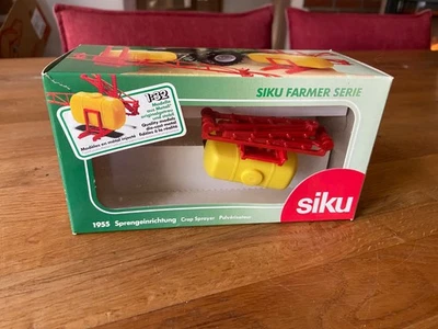 Siku Farmer 1:32 Sprengeinrichtung  1955  Rot Traktor,Schlepper - Bild 1 von 4