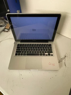 Apple MacBook Pro Mid 2010 13" A1278 Core 2 Duo 2.66GHz 2GB NO HDD #623E - Image 1 of 4