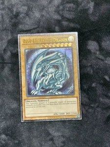 YUGIOH Blue-Eyes White Dragon OP28-EN001 Ultimate Rare NM #50 - Picture 1 of 2