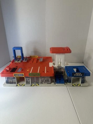 Matchbox 2020 Retro Super Service Center 79391473 1:64 - Image 1 of 4