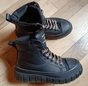 Coole Schnür BOOTS High Top Sneaker Leo-Schnürsenkel Gr. 39 - Bild 1 von 3
