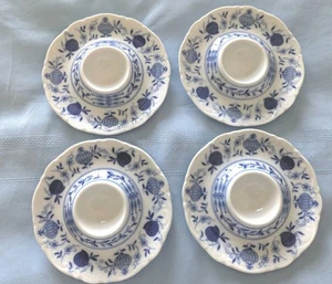 4er Set MITTERTEICH Echt Kobaltblau Zwiebel Eierhalter Tasse auf aufgesetzten Tellern EX - Bild 1 von 5