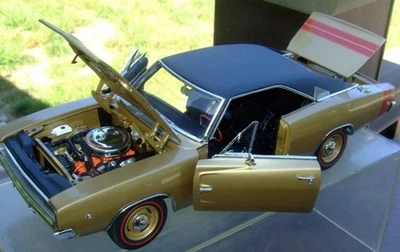 Dodge Charger R/T 1968 Danbury Mint 1:24 dorado LE RARO - completo Foto 1 de 3