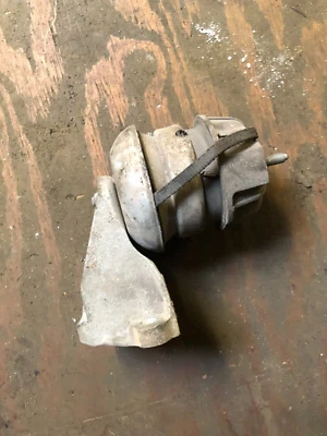 MONTAJE/SOPORTE MOTOR JAGUAR XJ8 XJR V8 2005-2010 N/S PASAJERO Foto 1 de 3