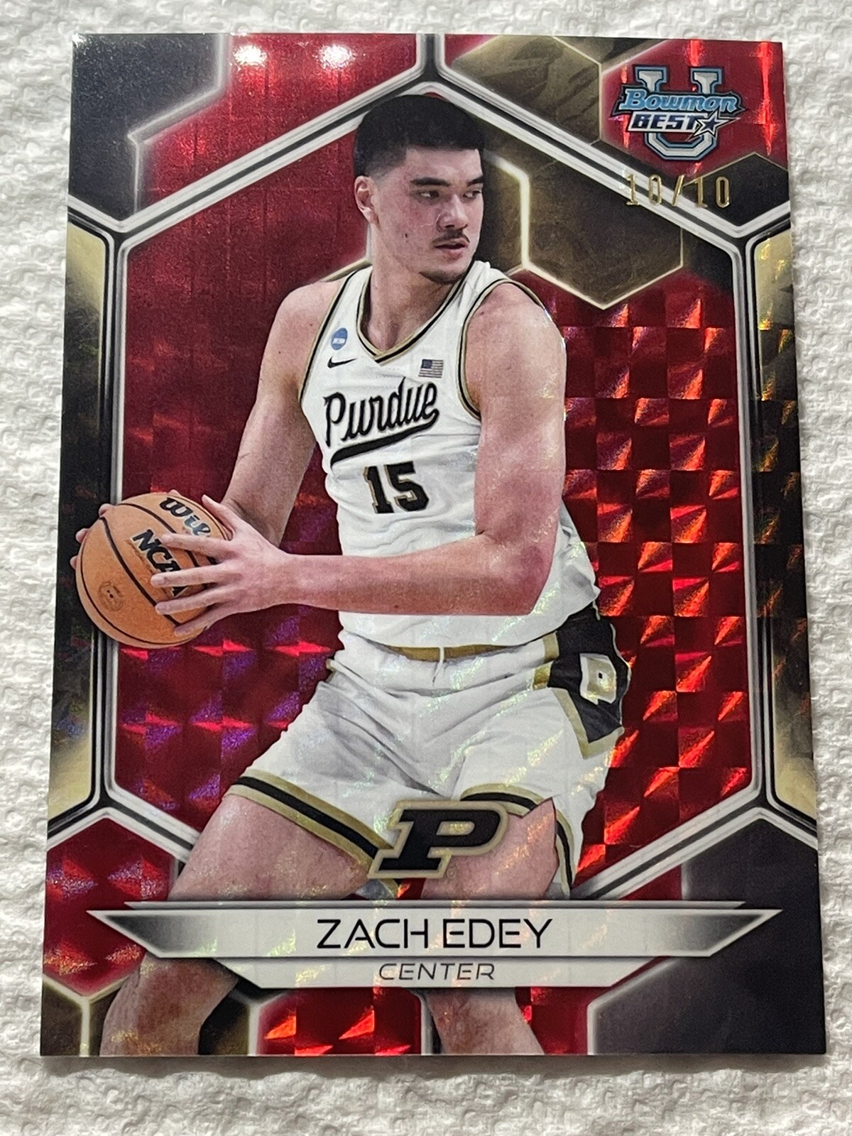 2023-24 Bowman Best University U  Zach Edey - RED Geometric /10 - Purdue 74