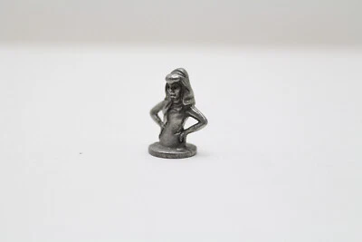 Monopoly Replacement Part Game Piece Scooby Doo Fright Fest Daphne Token - Image 1 of 4