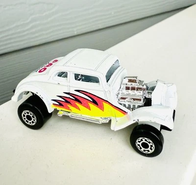 Vintage 1982 Matchbox White 33 WILLYS STREET ROD Pro Street 1/50 Diecast - Image 1 of 4
