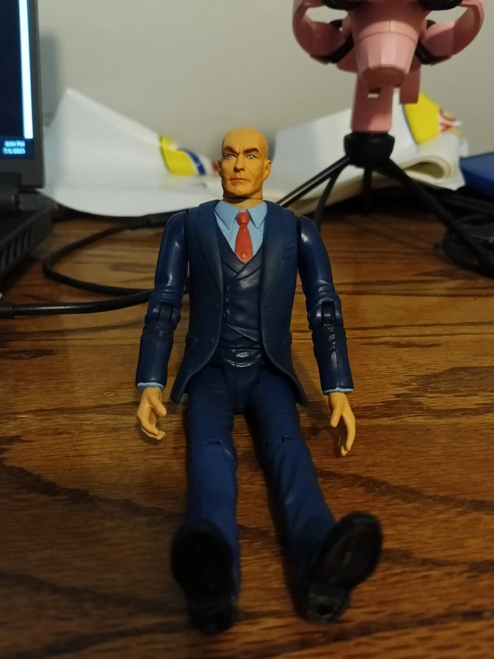 Винтажная фигурка Marvel Legends X-men Movie Charles Xavier Professor X 6 дюймов ToyBiz 2000 - Изображение 1 из 4