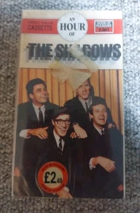 The Shadows An Hour Of The Shadows EMI Audio Cassette Box Set - Picture 1 of 5