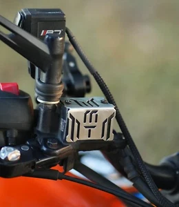 Front Fluid Reservoir Cover Fit for TVS RONIN - Picture 1 of 2