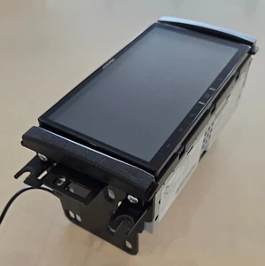 ALPINE iLX-W650 Radio mit Einbaukit für Jeep Wrangler JK - Bild 1 von 7