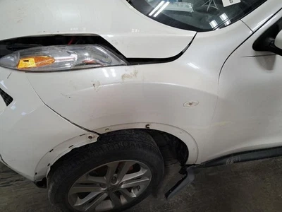 2013 Nissan Juke Driver Left Fender - Used - Local Pick Up Only - 4DR SUV WHT - Imagem 1 de 4
