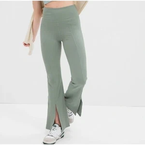Leggings Pantalones Gap Verde Salvia Estudio Cielo Alto Acampanados Talla M - Imagen 1 de 11