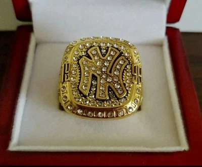 Anillo Serie Mundial New York Yankees 1999 con caja de exhibición de madera: Mariano Rivera Foto 1 de 3