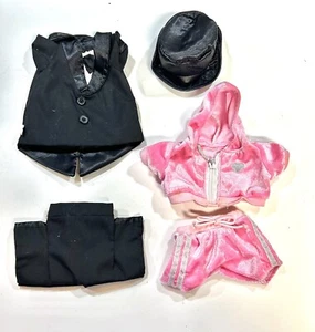 2 CAMISA DE ESMOQUIN VINTAGE BUILD A BEAR WORKSHOP PANTALONES CORTOS SOMBRERO Y ROPA DE TERCIOPELO ROSA - Imagen 1 de 3