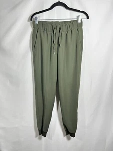 Lululemon On the Fly Jogger Dark Olive Green size 6 Pull On Lightweight - Picture 1 of 11