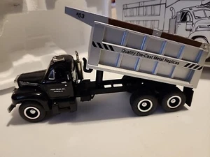 1996 First Gear 1960 Mack Model B-61 Dump Truck 19-0008 - Picture 1 of 10